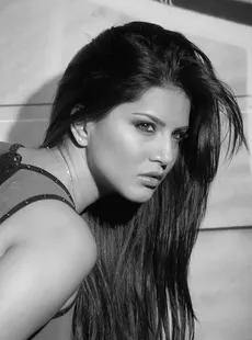 SunnyLeone Sunny Leone Graffiti Sunny x30 123037627