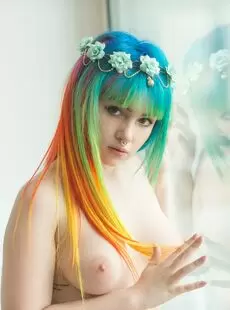 Mimo Photo Album Vicino Al Cielo Suicidegirls