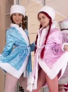 ExclusiveTeenPorn Ariel Twinkle Happy New Year 2017