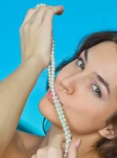 SexArt Vanda B Pearls