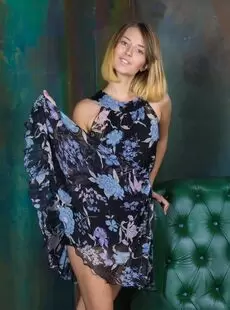 Stunning18 Veronica Lets Play