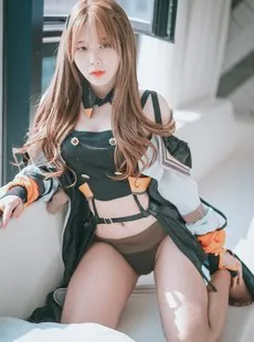 DJAWA Photo - Zia (지아) - Overheated K2 (Girls Frontline)