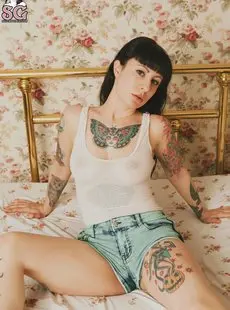 Suicide Girls Fabrizia Secret Place X50 4096x2731px