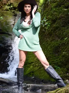 NuErotica Diana At The Waterfall Diana Cavojcova X111