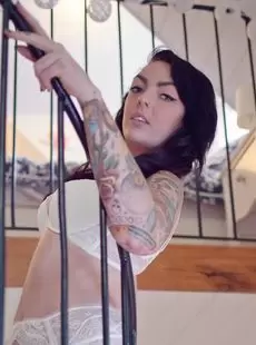 20211028 SuicideGirls 09 Dec 2014 Aubreyx Stairway To Heaven