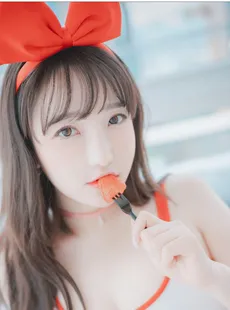 DJAWA Son Ye Eun Strawberry Girl soft version 123141025