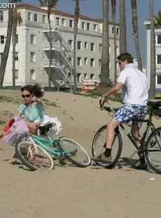 LittleMutt Melisande and Jaren Lifes a Beach