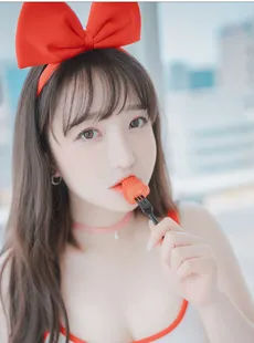 DJAWA Son Ye Eun Strawberry Girl soft version 123141025