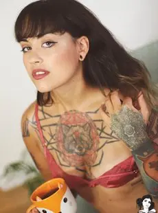 Suicide Girls Prune Agitations Tropicales X39 5184x3456 Dec 28 2017