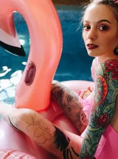 SuicideGirls Tinaruzina PINK FLAMINGO Girl 11092018 x48 5472x3648px