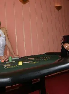 Bea Flora Boobs 10 01 Poker