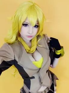 Hidori Rose Yang RWBY