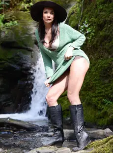 NuErotica Diana At The Waterfall Diana Cavojcova X111