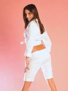 20220128 FetiStyle Julia in white summer pants