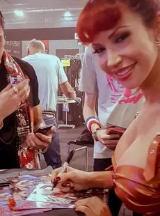 201509 Ilovebianca Bianca Sexhibition 2015