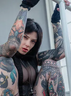 SuicideGirls 2024-01-01 - valkyria - let-the-light-in (5640725)