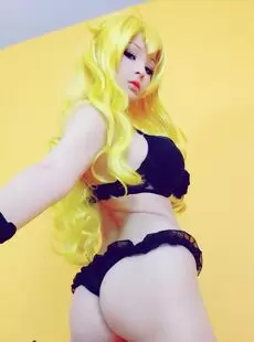 Hidori Rose Yang RWBY