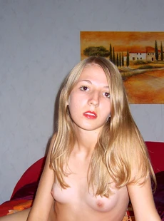 AMALAND college babe naked inside dorm