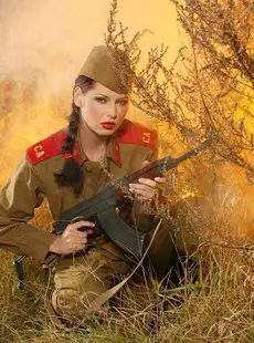 sexy-babes.tv - Evelyn Lory - Evelyn Lory is soldier