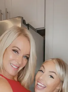 [OnlyFans] - Tatiana and Mom momandme 150449796