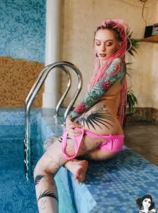 SuicideGirls Tinaruzina PINK FLAMINGO Girl 11092018 x48 5472x3648px