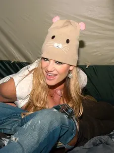 KellyMadison Kelly Madison Camp Tittywhombus 69p