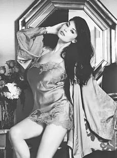 Tera Patrick Black n White feb2019