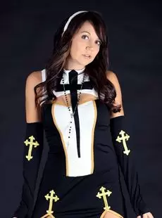 20220108 AndiLand Andi Land Set 649 Naughty Nun 1280x1920 x93