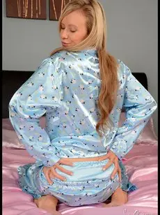 SatinPlay Stacey k Pillow Humping in Satin Pyjamas 20120127