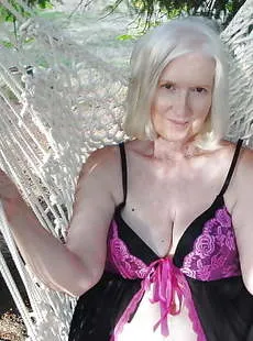 Oldie Sue-cum_dumper_slut -updated-