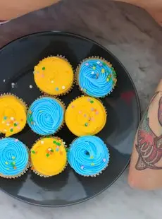 Suicide Girls Dahl Cupcakes For Breakfast X53