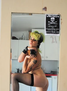 IShotMyself punkpinup