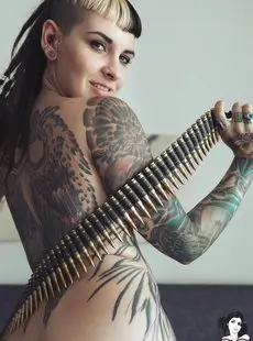 Suicide Girls Dice Bullet For My Valentine