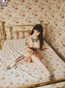 Suicide Girls Fabrizia Secret Place X50 4096x2731px