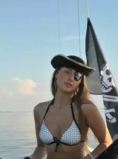 ExclusiveTeenPorn Melena Abordage