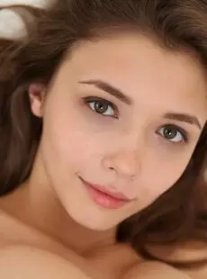 20171125 Nubiles Mila Azul Irresistible