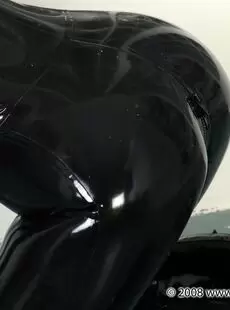 latex 250921 0265