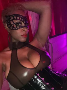 Onlyfans - 6ft Nubian Strapon Queen FemDomPegging (mistressunknown) 147022868