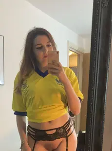 OnlyFans - Holly Victoria (hollyvictoriauk) 151951131