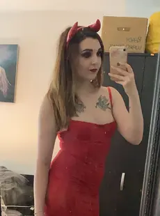 OnlyFans - Holly Victoria (hollyvictoriauk) 151951131