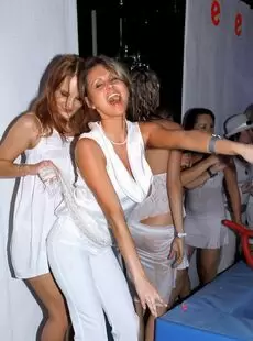 20211113 DrunkSexOrgy 2009 White Sensation