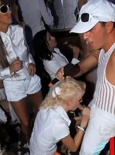 20211113 DrunkSexOrgy 2009 White Sensation