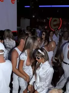 20211113 DrunkSexOrgy 2009 White Sensation