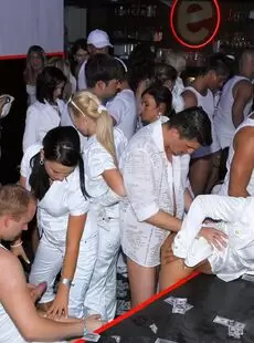 20211113 DrunkSexOrgy 2009 White Sensation