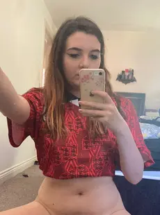 OnlyFans - Holly Victoria (hollyvictoriauk) 151951131