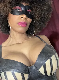 Onlyfans - 6ft Nubian Strapon Queen FemDomPegging (mistressunknown) 147022868