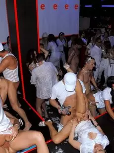 20211113 DrunkSexOrgy 2009 White Sensation