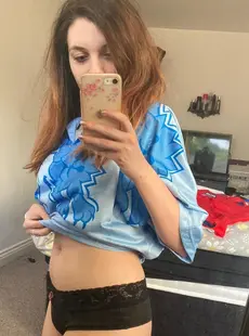 OnlyFans - Holly Victoria (hollyvictoriauk) 151951131