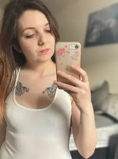 OnlyFans - Holly Victoria (hollyvictoriauk) 151951131