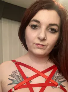 OnlyFans - Holly Victoria (hollyvictoriauk) 151951131